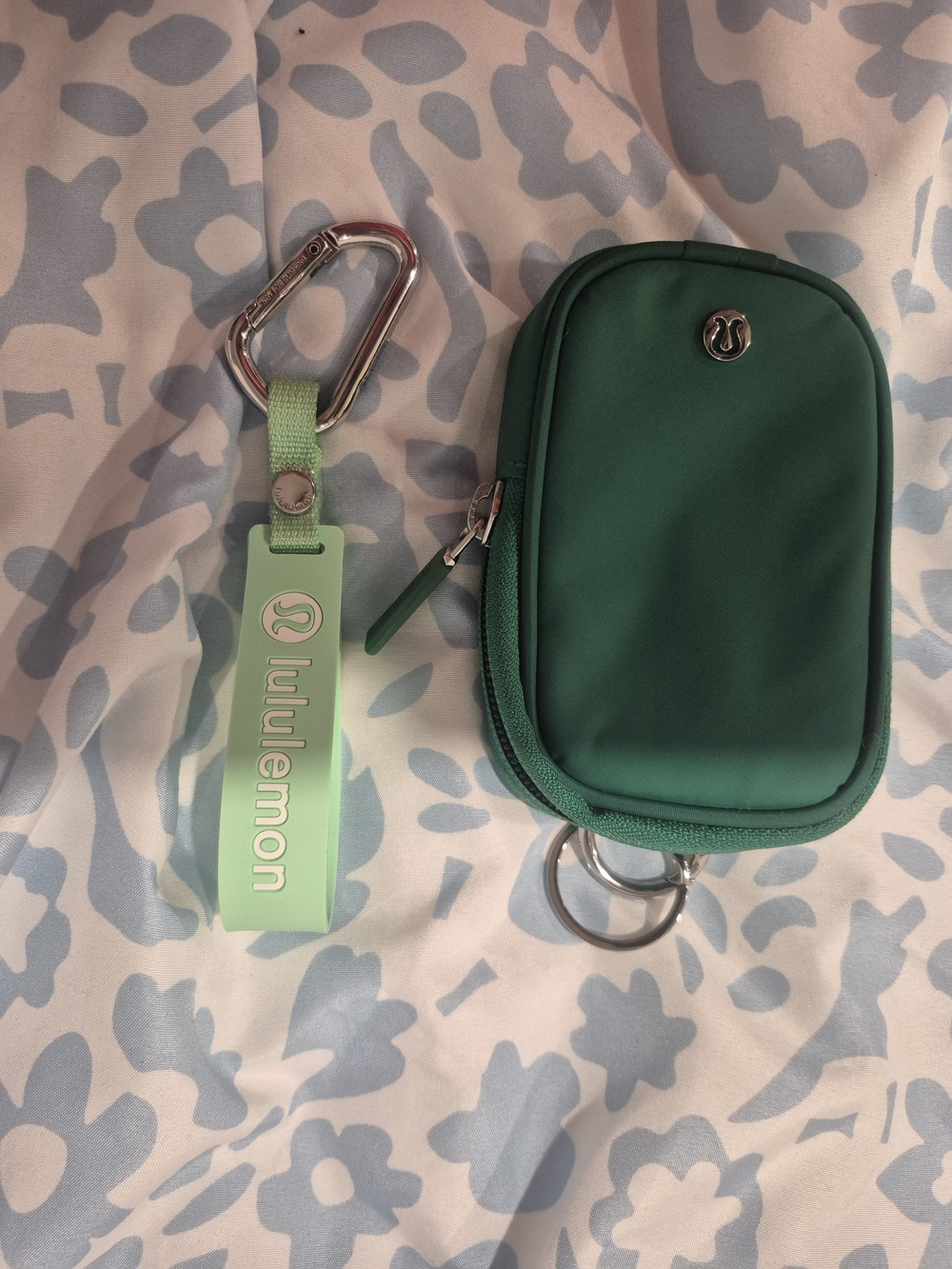 Lululemon athletica Green Card Pouch with Branded Keychain